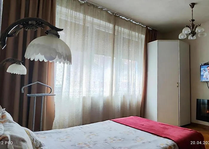 Old Town Cozy Flat